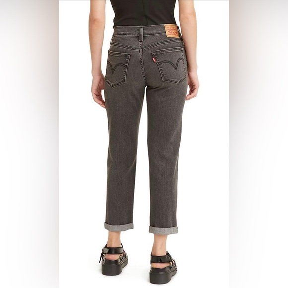 Levi’s Women’s New Boyfriend Jeans - Picture 3 of 4